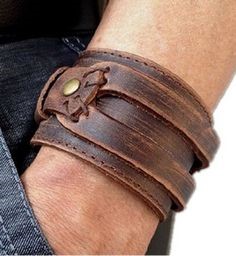 2 leather armband